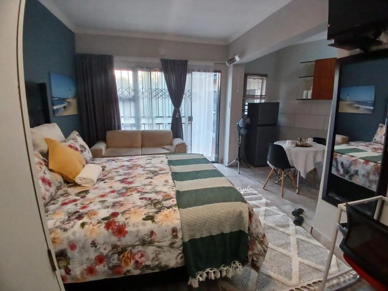 South Serene Guest House Midrand Esterno foto